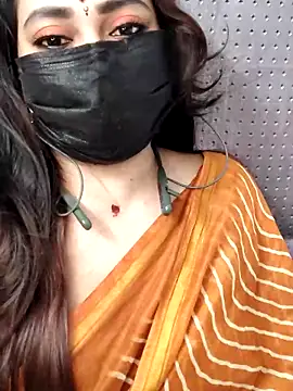 Snapshot of Cutie_nila26 chatting on 09.28.25 Cutie nila26 online show from 09.28.25