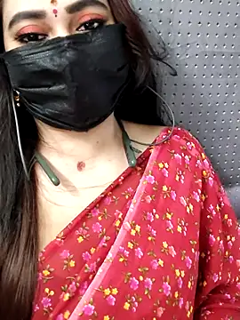 Snapshot of Cutie_nila26 chatting on 10.08.25 Cutie nila26 online show from 10.08.25