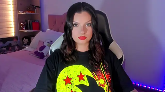 Snapshot of OphelianaRose33 chatting on 07.24.26 OphelianaRose33 online show from 07.24.26