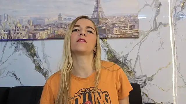 Victoriia Smiths aws online show from 10.24.25