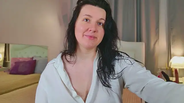 love me  tonight  online show from 10.25.25