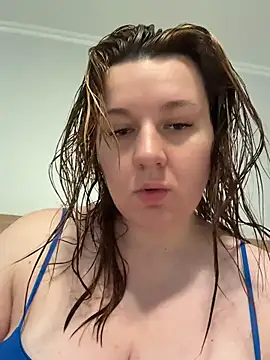 Snapshot of love_me__tonight_ chatting on 06.19.26 love me tonight online show from 06.19.26