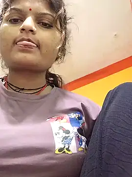 Snapshot of Hot_mirchjii chatting on 10.19.25 Hot mirchjii online show from 10.19.25