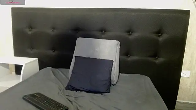 katalina07 1 online show from 12.13.25