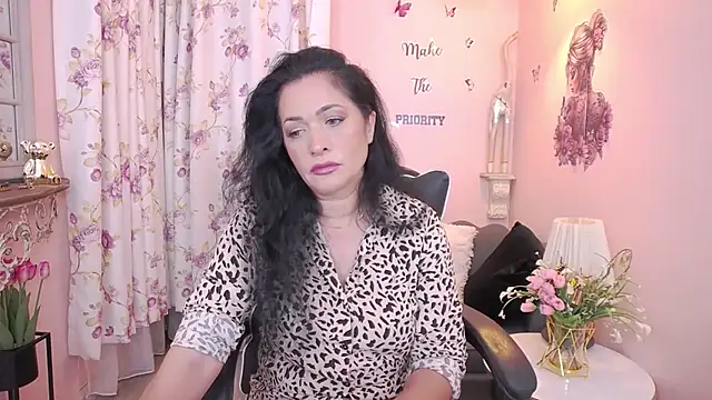 Snapshot of MyLovOne chatting on 07.10.26 MyLovOne online show from 07.10.26