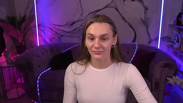 DiamondGoldie online show from 09.13.25