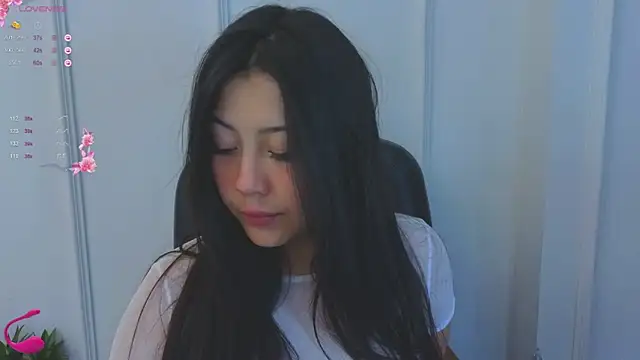 Kuro Ren online show from 11.10.25