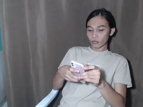 Urfucking khloe1 online show from 09.20.25