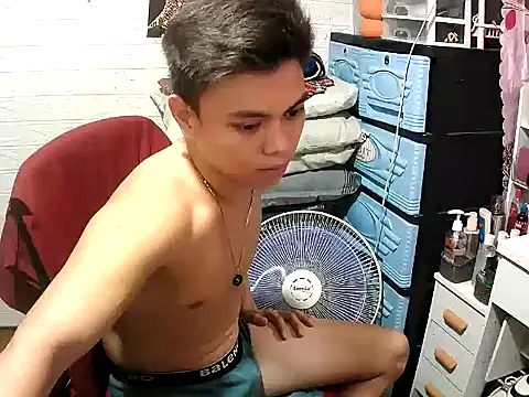 Pinoy slutcummer69 online show from 05.14.26