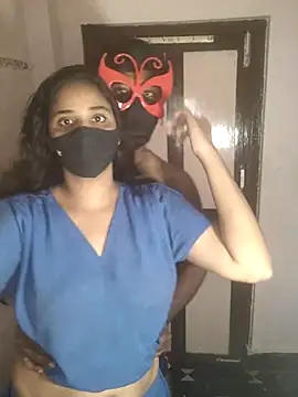 00USER online show from 11.23.25