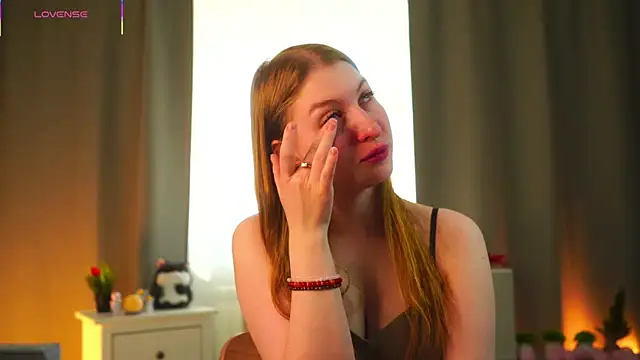 Snapshot of LorettaGladman chatting on 04.01.26 LorettaGladman online show from 04.01.26