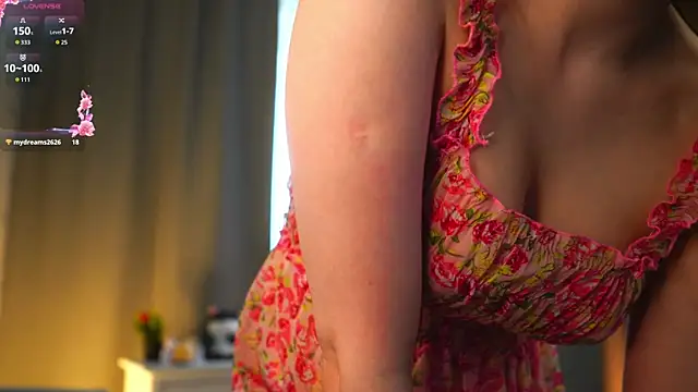 Snapshot of LorettaGladman chatting on 04.06.26 LorettaGladman online show from 04.06.26