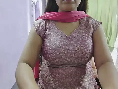 Snapshot of Naina_007 chatting on 09.22.25 Naina 007 online show from 09.22.25