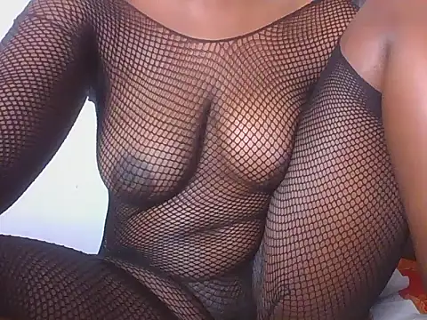 Linah97 online show from 10.15.25