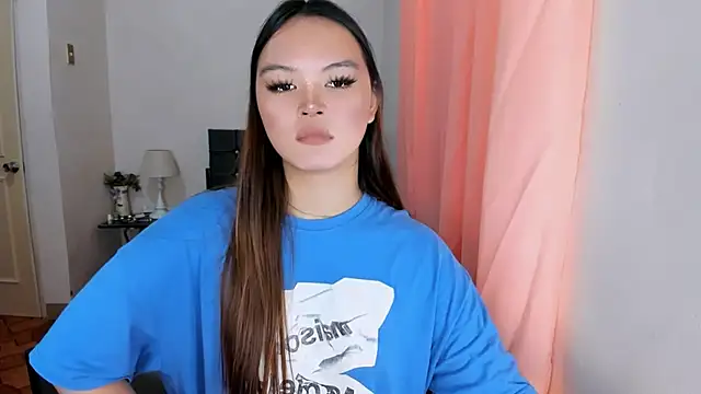 ameliamaureen online show from 11.17.25