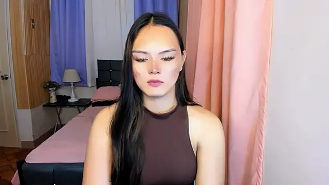 Snapshot of ameliamaureen chatting on 06.14.26 ameliamaureen online show from 06.14.26