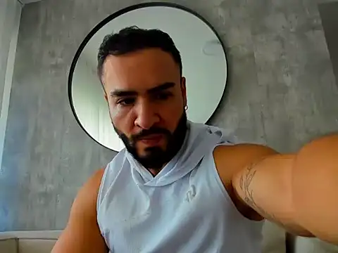 Snapshot of Alphapulsex chatting on 09.22.25 Alphapulsex online show from 09.22.25