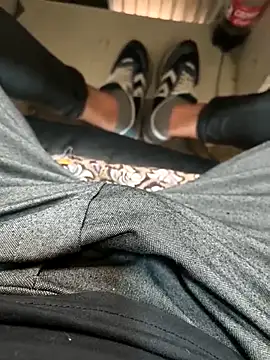 Snapshot of Ersin_meral chatting on 09.18.25 Ersin meral online show from 09.18.25