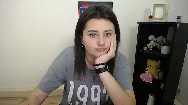 Katrin kiss  online show from 09.22.25