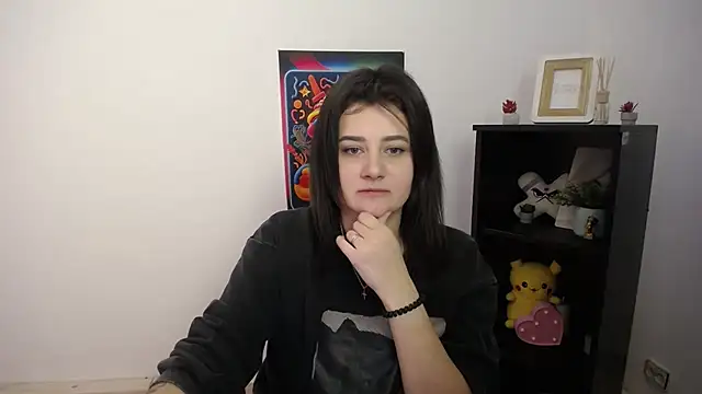 Katrin kiss  online show from 10.17.25