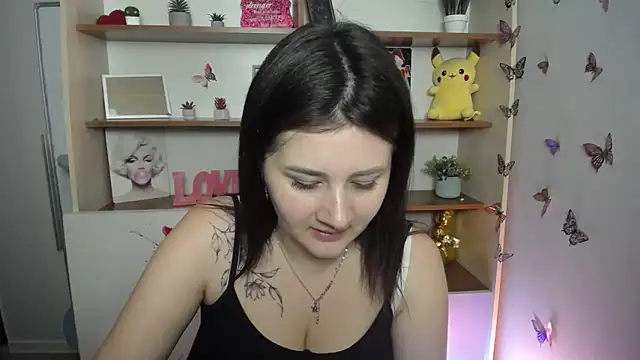 Snapshot of Katrin_kiss_ chatting on 06.12.26 Katrin kiss online show from 06.12.26