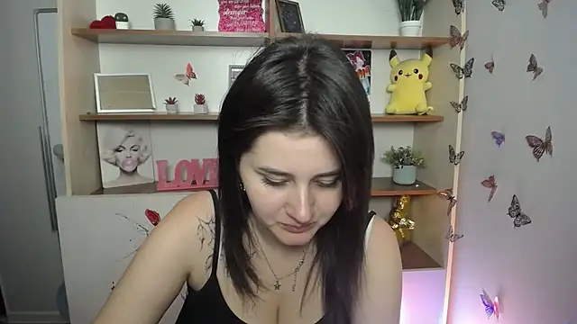 Snapshot of Katrin_kiss_ chatting on 06.15.26 Katrin kiss online show from 06.15.26