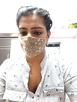 Snapshot of Tamil-Meenu12 chatting on 04.08.26 Tamil-Meenu12 online show from 04.08.26