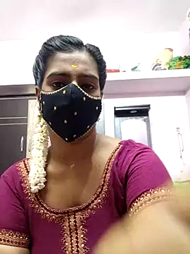 Snapshot of Tamil-Meenu12 chatting on 04.18.26 Tamil-Meenu12 online show from 04.18.26