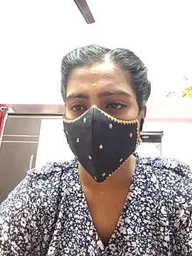 Snapshot of Tamil-Meenu12 chatting on 04.20.26 Tamil-Meenu12 online show from 04.20.26