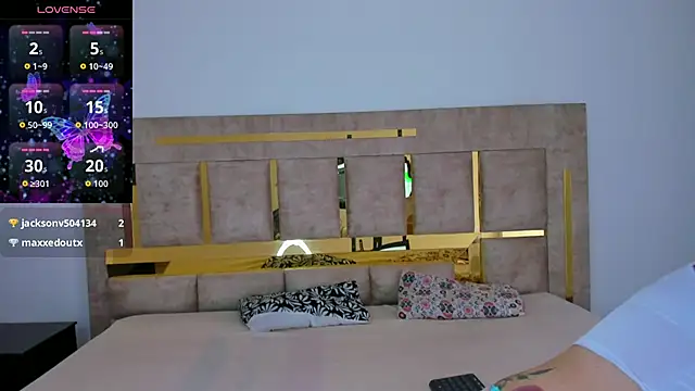 Kitty ravee online show from 09.11.25