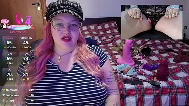 AlyssaWonderland online show from 12.13.25