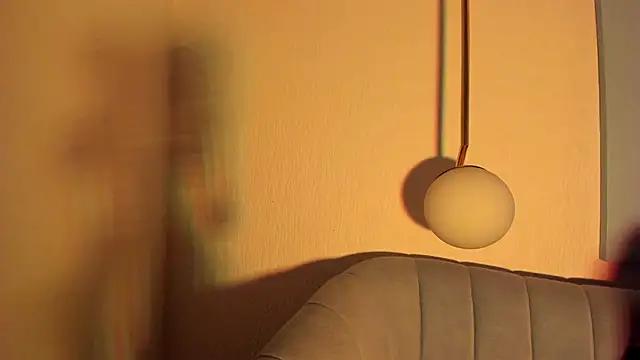 GiaBlaze  online show from 10.18.25