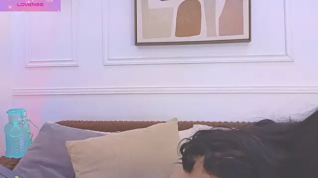 Daisy Price online show from 04.17.26