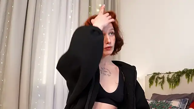 Snapshot of LeelooYolo chatting on 01.06.26 LeelooYolo online show from 01.06.26