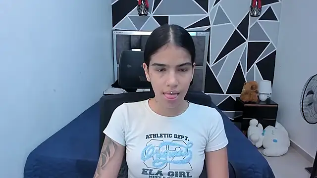 Snapshot of valeria-duarte chatting on 05.26.26 valeria-duarte online show from 05.26.26