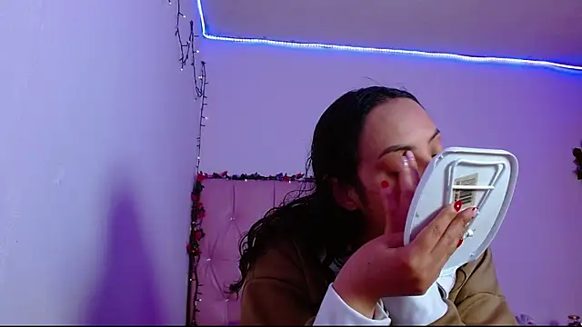 manumeow1 online show from 12.22.25