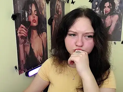 Snapshot of LadyAlice_ chatting on 09.10.25 LadyAlice  online show from 09.10.25