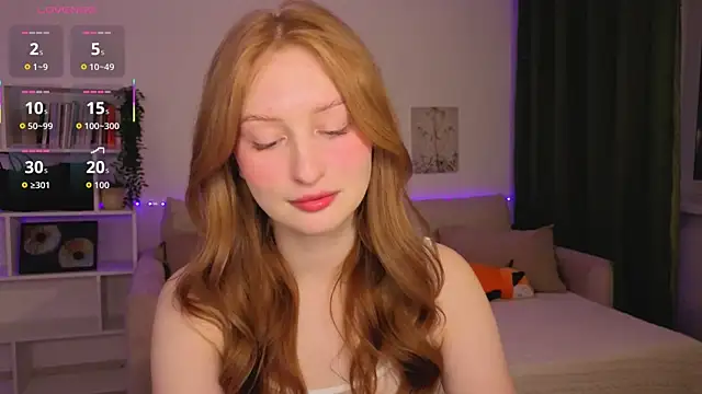 Snapshot of Betty_Twinkle chatting on 10.16.25 Betty Twinkle online show from 10.16.25