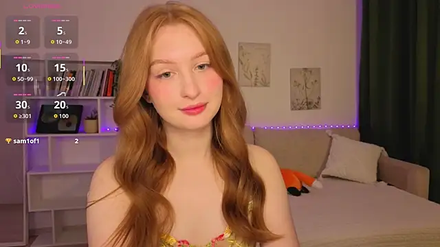 Snapshot of Betty_Twinkle chatting on 10.18.25 Betty Twinkle online show from 10.18.25