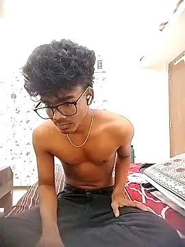 Snapshot of Rahulisagoodguy chatting on 10.04.25 Rahulisagoodguy online show from 10.04.25