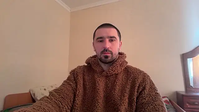 Snapshot of Hard_to_Obey chatting on 02.01.26 Hard to Obey online show from 02.01.26