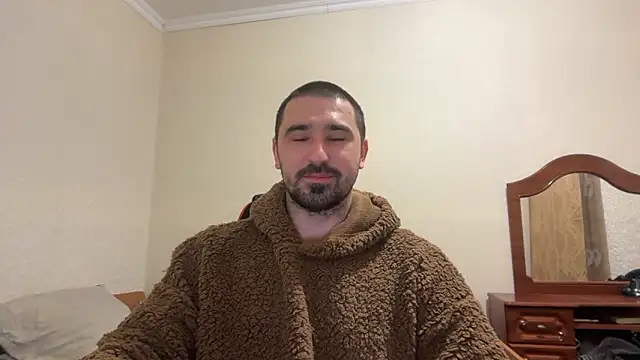 Snapshot of Hard_to_Obey chatting on 02.04.26 Hard to Obey online show from 02.04.26