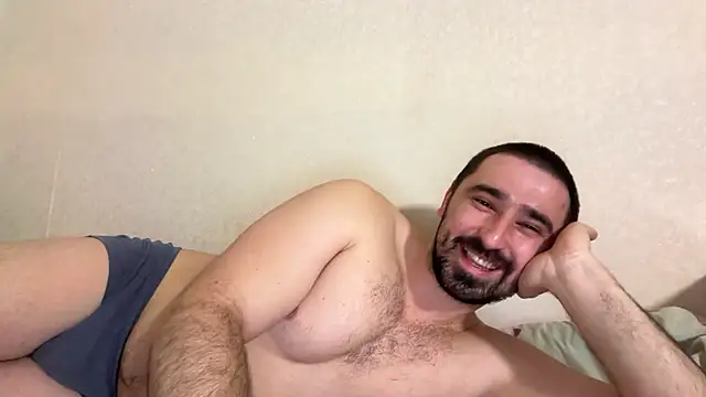 Snapshot of Hard_to_Obey chatting on 02.12.26 Hard to Obey online show from 02.12.26