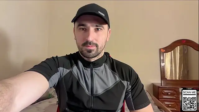 Snapshot of Hard_to_Obey chatting on 02.25.26 Hard to Obey online show from 02.25.26