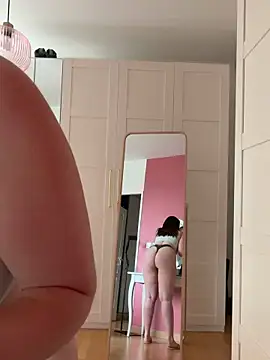 chloedlm5 online show from 04.13.26