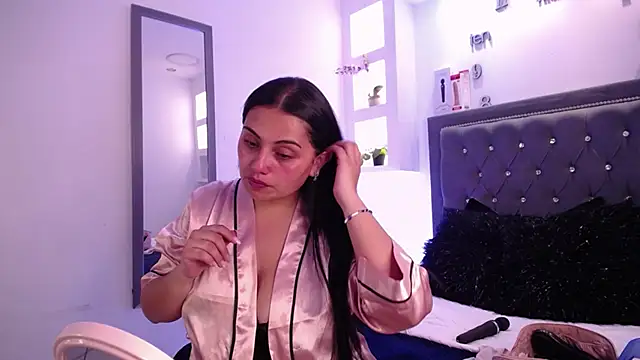 Snapshot of MelissaRhodes chatting on 10.02.25 MelissaRhodes online show from 10.02.25