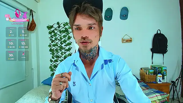 Snapshot of Gold_Loyal77 chatting on 02.07.26 Gold Loyal77 online show from 02.07.26