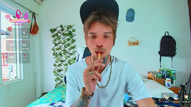 Snapshot of Gold_Loyal77 chatting on 02.07.26 Gold Loyal77 online show from 02.07.26