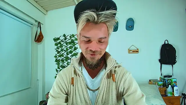 Snapshot of Gold_Loyal77 chatting on 02.15.26 Gold Loyal77 online show from 02.15.26