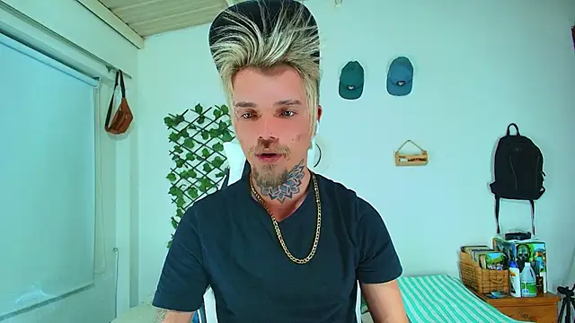 Snapshot of Gold_Loyal77 chatting on 02.16.26 Gold Loyal77 online show from 02.16.26